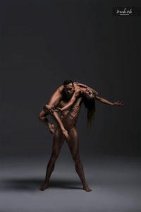 poza nud