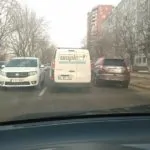 accident rutier strada grenoble, i-a sarit roata din mers, ambuteiaje chisinau