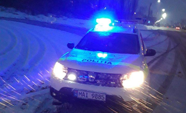 Atenție șoferi, începând cu ora 20.00 și până după miezul nopții vor cădea precipitații mixte puternice, politia republica moldova, iarna chisinau drumuri,