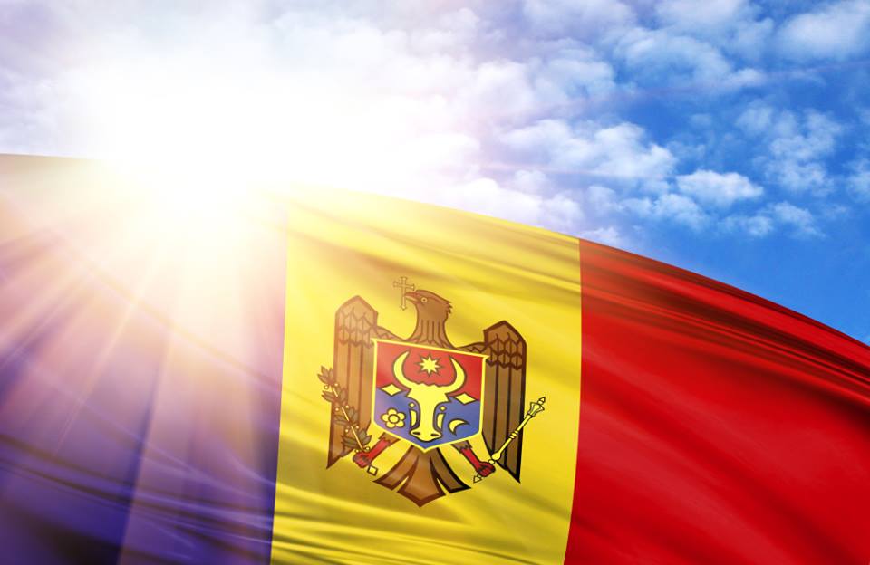 Republicii moldova. Флаг Молдавии. Флаг Республики Молдова. Молдавия фон. Флаг Молдовы картинки.