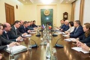 Kozak se bucură că Plahotniuc a plecat din Moldova, kozak a mulțumit deputaților din ACUM, care s-au aliat cu PSRM, dodon kozak, moldova rusia, dodon putin, federalizare
