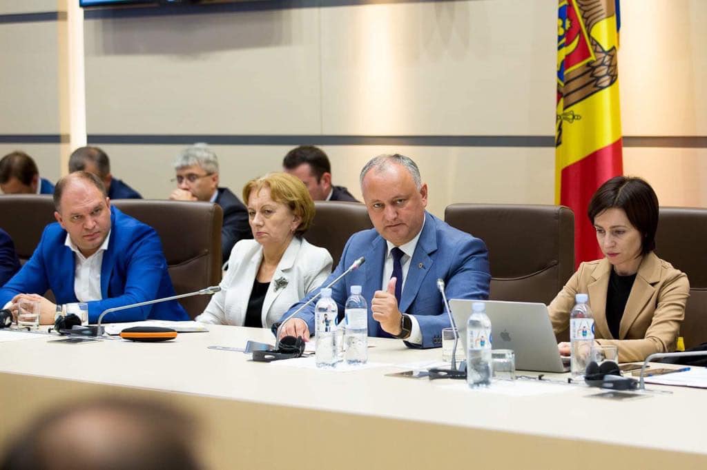 Modificări la bugetul de stat făcute de Guvernul Kozak, au tăiat ca în curechi din cheltuilele pentru oameni, dodon maia sandu, alianta acum psrm, 