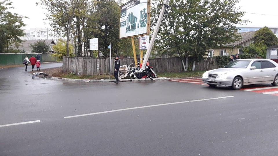 Accident cahul, Mașină ruptă în două, VAZ, șofer, Moldova