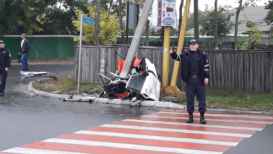 Accident cahul, Mașină ruptă în două, VAZ, șofer, Moldova
