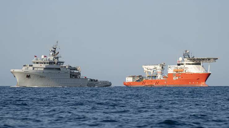 in, mediterana, submarin, disparut, in urma cu, 51 de ani, avea la bord, 52 de persoane,