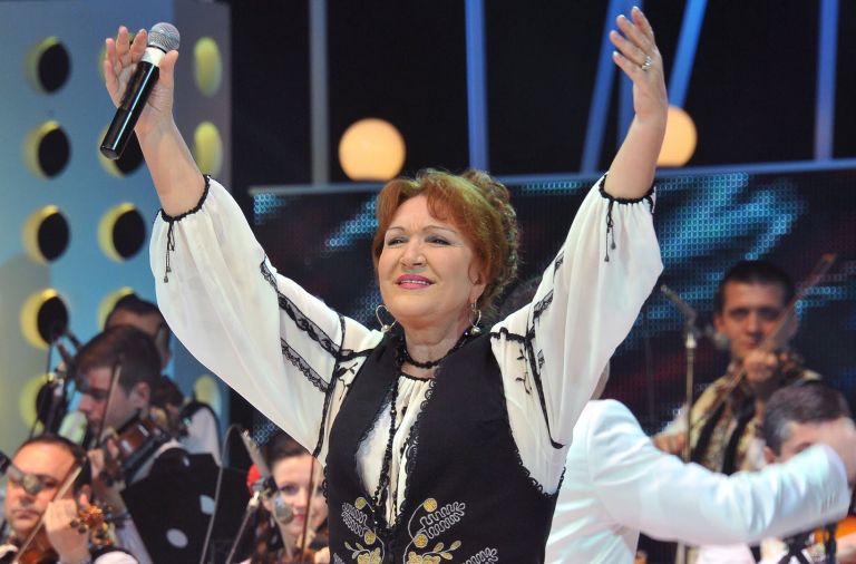 Zinaida Julea, Zinaida Julea își sărbătorește ziua de naștere, e sărbătoare și răsuna muzica