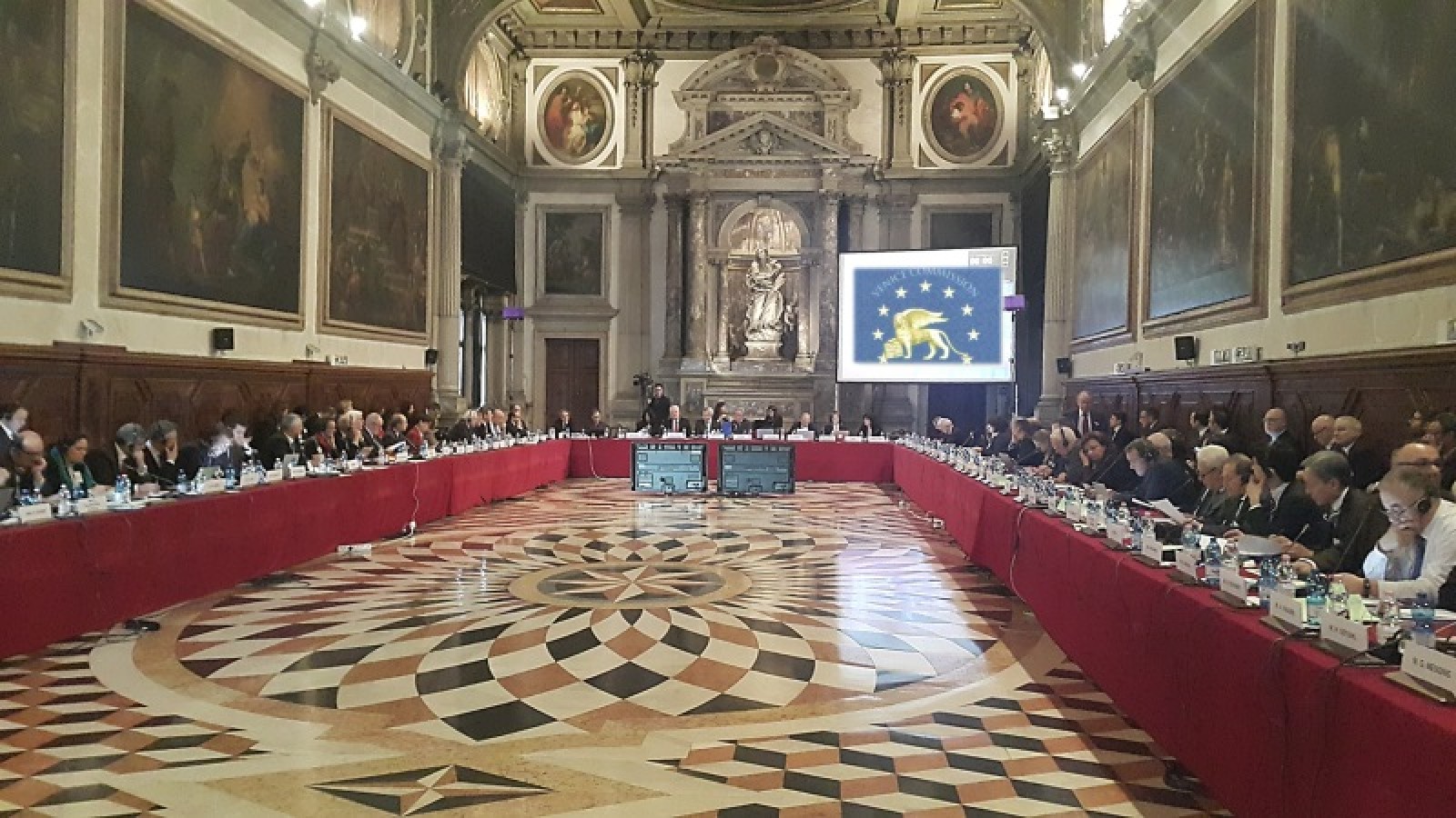 Comisia de la Veneția a adoptat opinia privind partidele succesoare ale formațiunilor declarate neconstituționale în Republica Moldova