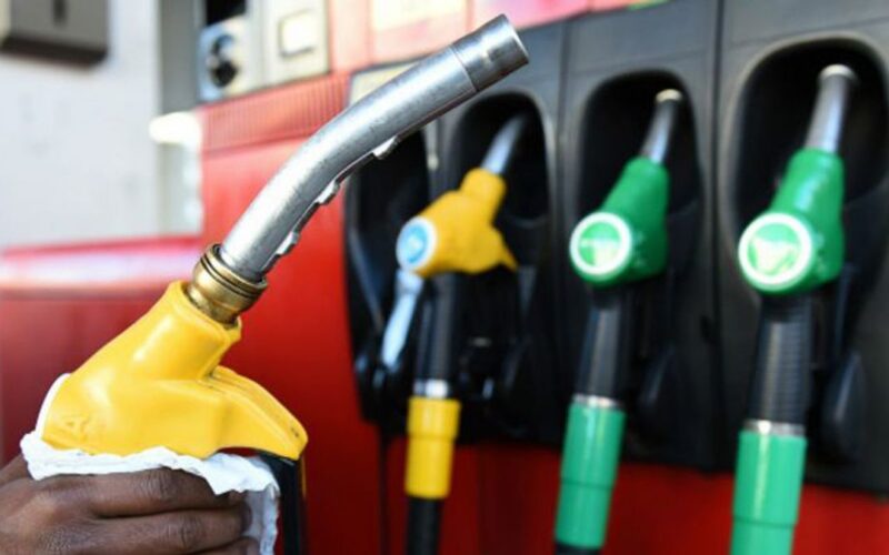 După motorină, și benzina trece de pragul de 28 lei pentru un litru