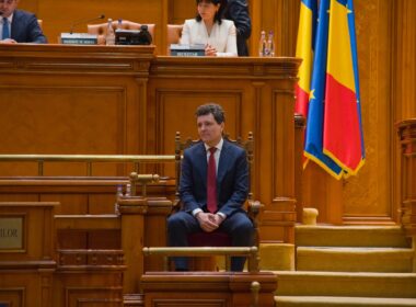 Nicușor Dan începe consultările pentru desemnarea unui nou premier, după căderea Guvernului condus de Ilie Bolojan