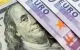 Curs valutar: Euro și dolarul continuă să scadă în valoare