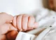 Premieră medicală: Primul copil născut în Marea Britanie cu ajutorul unui uter transplantat de la o donatoare decedată