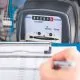 Prețurile la energia electrică pentru consumatori nu se modifică, precizează ANRE