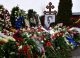 Flori depuse la mormântul lui Alexei Navalnîi în cimitirul Borisovski, martie 2024