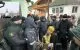Grup de persoane pătrunzând forțat în biserica din Dereneu, însoțiți de preoți și poliție