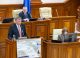 Deputatul Constantin Cuiumju prezintă moțiunea simplă în Parlament împotriva politicilor energetice ale statului