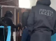 VIDEO // Șase tineri au fost reținuți pentru trafic de persoane și exploatare sexuală a unor adolescente în Chișinău