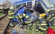 Un mort și 20 de răniți. Un tren a deraiat după coliziunea cu un camion în apropiere de Bratislava