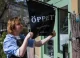 Experiment în Suedia: A fost deschisă prima cafenea din lume condusă de inteligența artificială