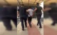 VIDEO // Un bărbat a fost reținut în Chișinău după ce a jefuit o femeie de 64 de ani pe stradă