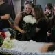 FOTO // „Trebuia să o ajut cu pregătirile de nuntă, dar până la urmă am ajutat la organizarea înmormântării”: O pereche din Kiev, a fost ucisă de o rachetă rusească, înainte de căsătorie