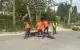 FOTO // Serviciile municipale efectuează lucrări de plombare pe strada Sihastrului, care asigură accesul în orașul Codru