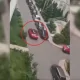 VIDEO // Doi cetățeni israelieni, declarați persoane indezirabile după ce au lansat focuri de artificii dintr-o mașină aflată în mișcare prin Chișinău