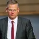 Atacuri misterioase în Germania: Mașina unui oficial de la Interne, stropită cu acid, iar cea a unui șef de poliție – incendiată