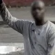 A încercat să-i taie gâtul în plină stradă. Un bărbat a fost arestat pentru tentativă de omor după un atac cu cuțitul la Belfast