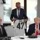 Merz i-a oferit lui Trump un tricou al naționalei Germaniei de fotbal cu ocazia zilei sale de naștere