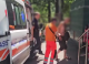 VIDEO // Un bărbat acuzat de comportament neadecvat față de minori, a fost internat în spital după intervenția Poliției