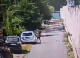 VIDEO // A spart geamul unei mașini și a furat telefoane și bani. Un bărbat din Cricova, reținut de polițiști