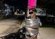 „Batman” din Mexic îi vânează pe hoții de motociclete și îi leagă de stâlpi cu bandă adezivă
