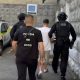 VIDEO // Trei suspecți au fost reținuți într-un dosar de trafic de droguri în capitală